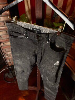 $2648 JOHN ELLIOTT x Mastermind Collab Denim sz. 32